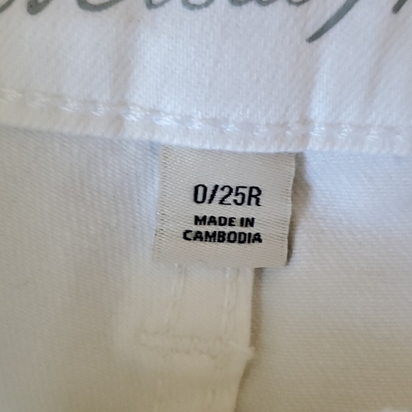 White pants sz 0 - Picture 4 of 7